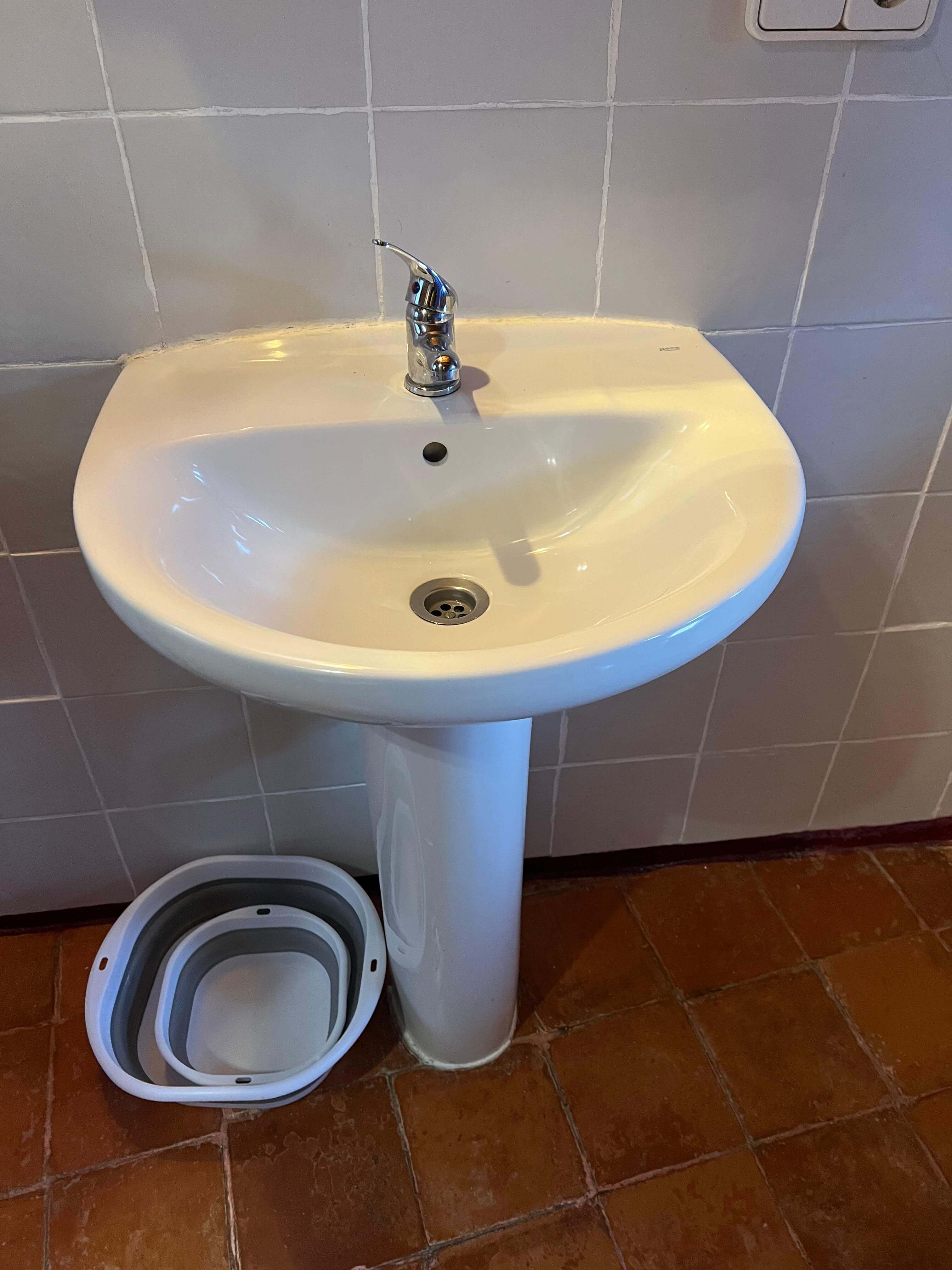 Lavabo viejo antes del cambio